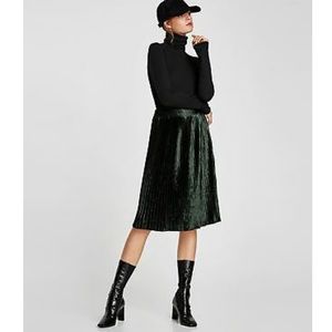 Zara pleated velvet skirt